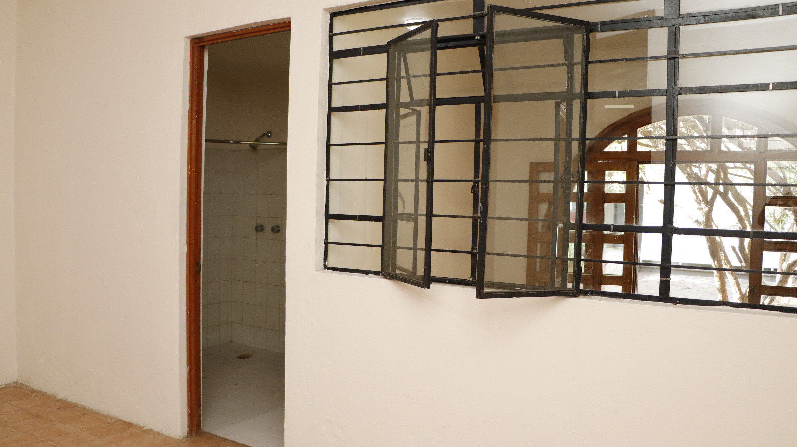 COMMERCIAL HOUSE FOR RENT IN BRENAMIEL OAXACA
